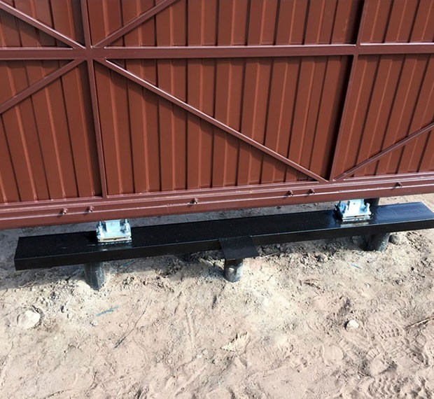 Винтовые сваи под откатные ворота и калитки в Арамиле